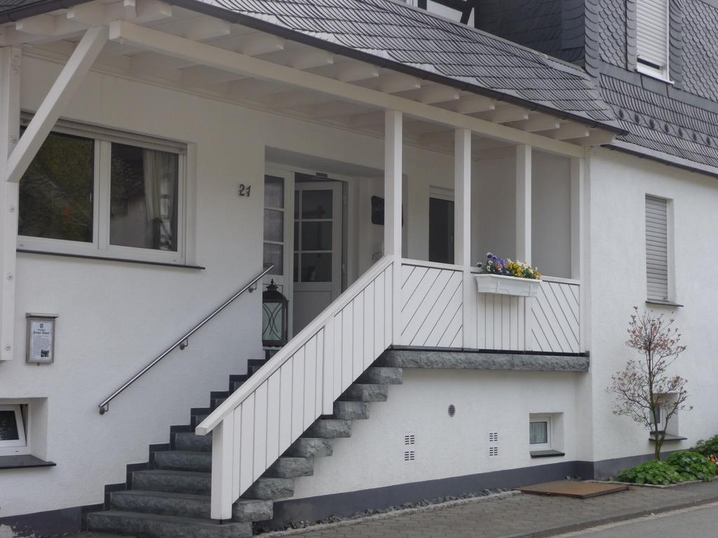 Gasthof-Pension Hunaustuben Schmallenberg Exterior photo